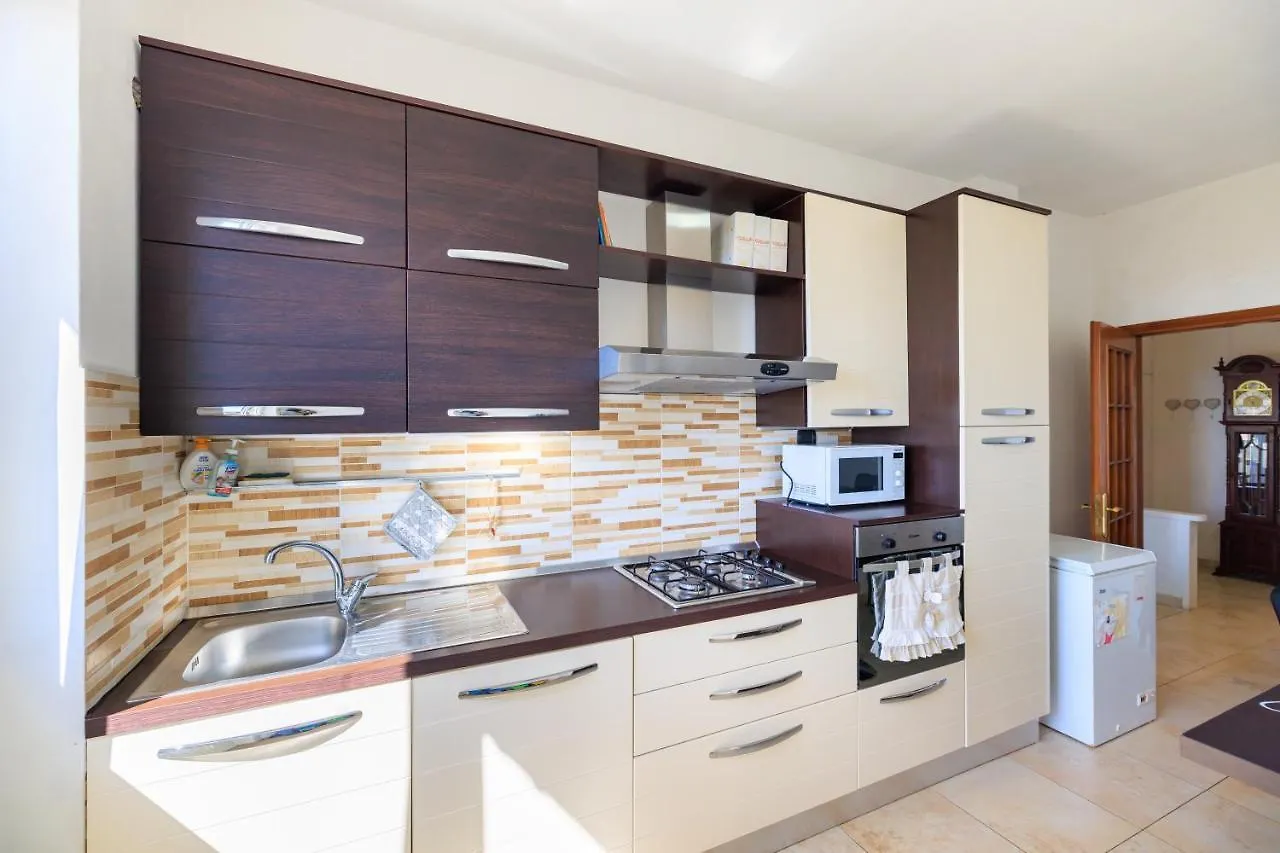 L' Essenziale Apartment Livorno