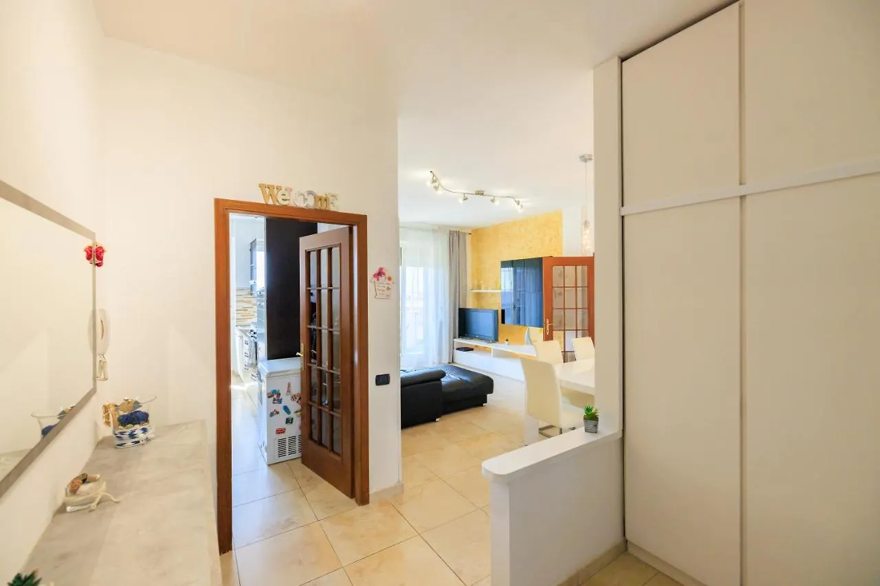 L' Essenziale Apartment Livorno