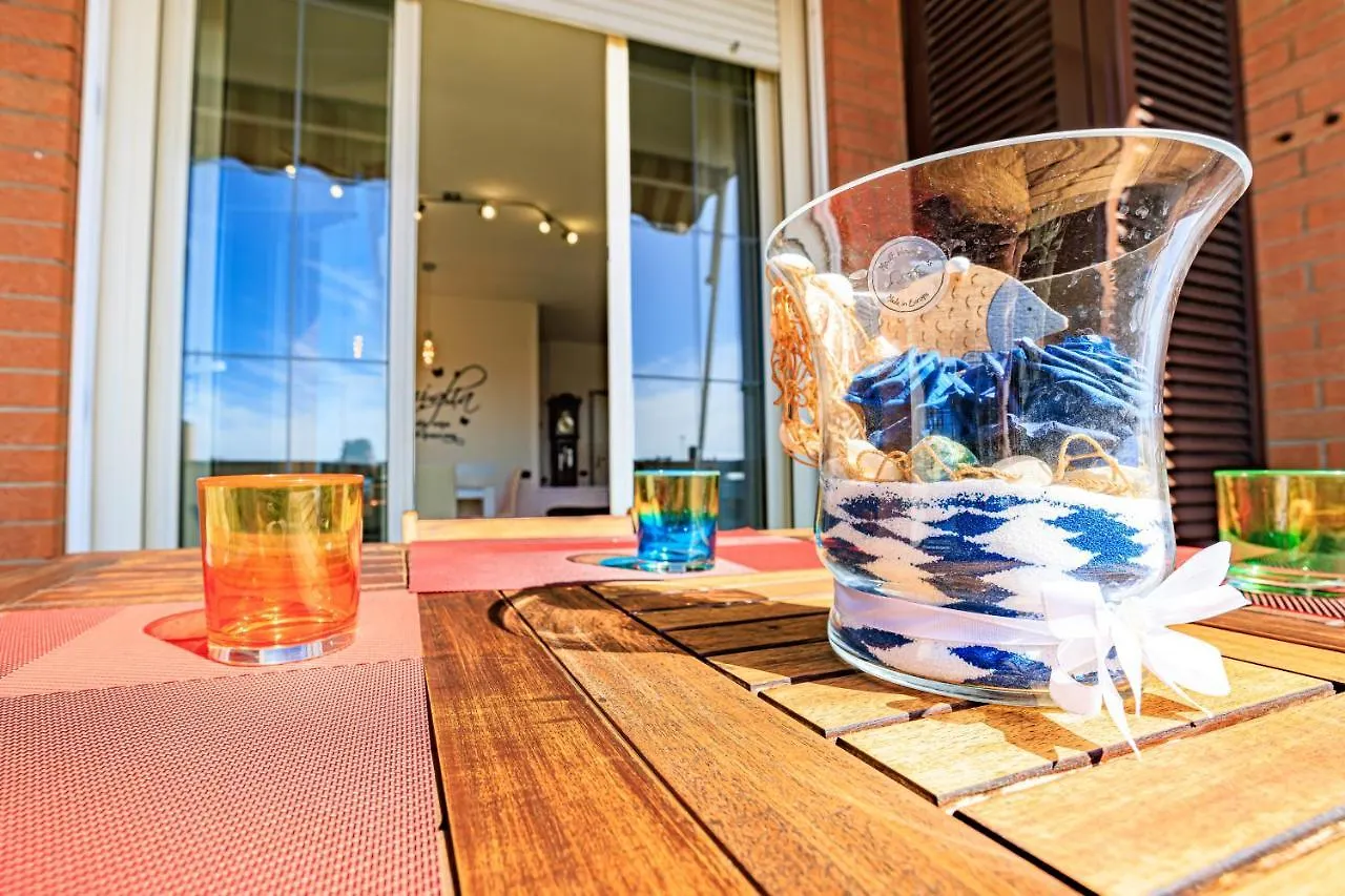 L' Essenziale Apartment Livorno Italy